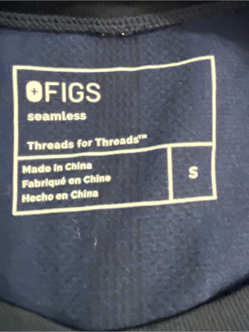 FIGS Women’s Salta Seamless Long-Sleeve Underscrub Top in navy. Size Small - Picture 5 of 6